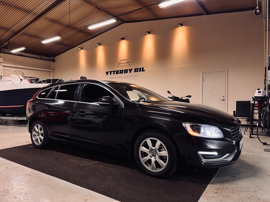 Volvo V60 D2 Powershift Momentum Dragkrok Kamrem Bytt Nybess!
