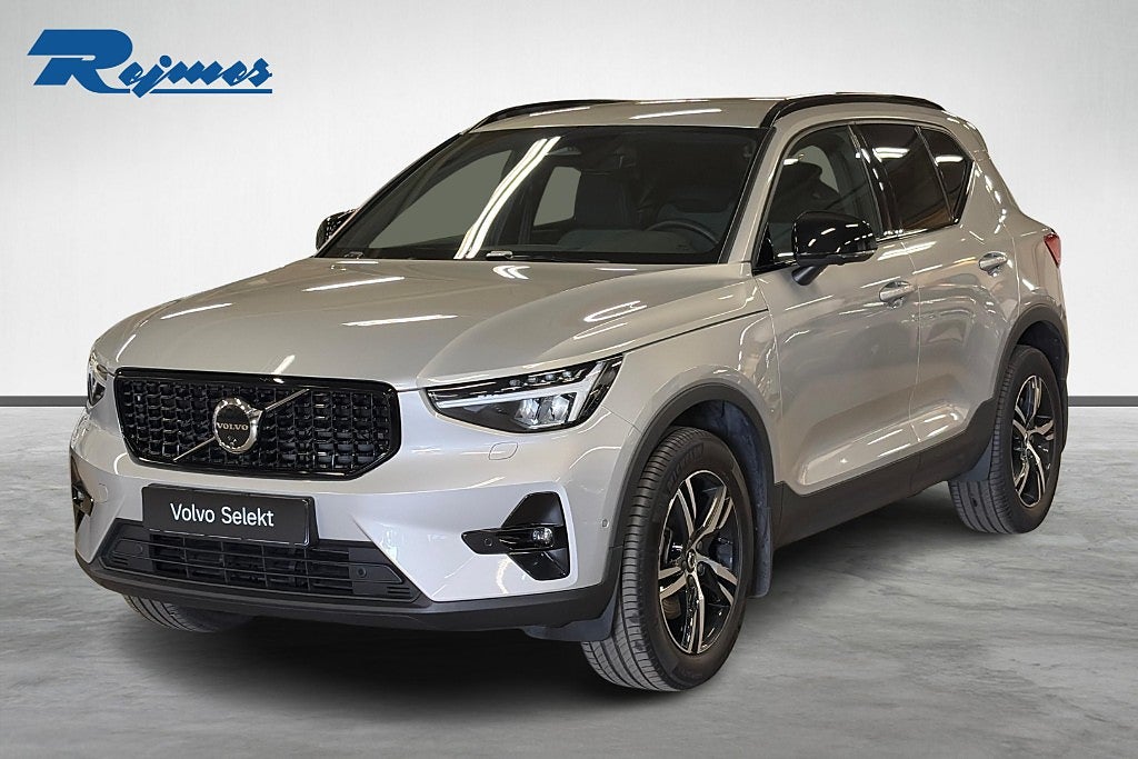 Volvo XC40 B3 FWD Bensin Plus Dark