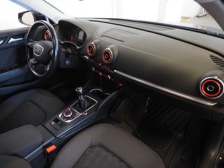 Halvkombi Audi A3 10 av 21