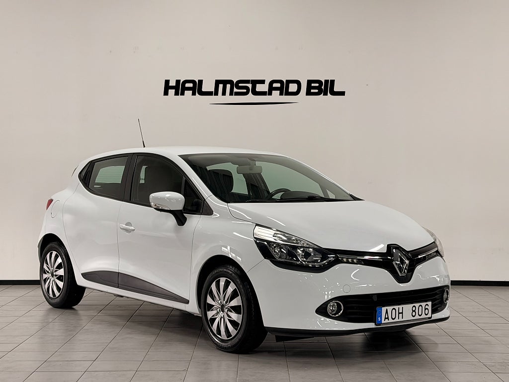 Renault Clio 1.2 6135mil | 2 Brukare | Navi | Bluetooth