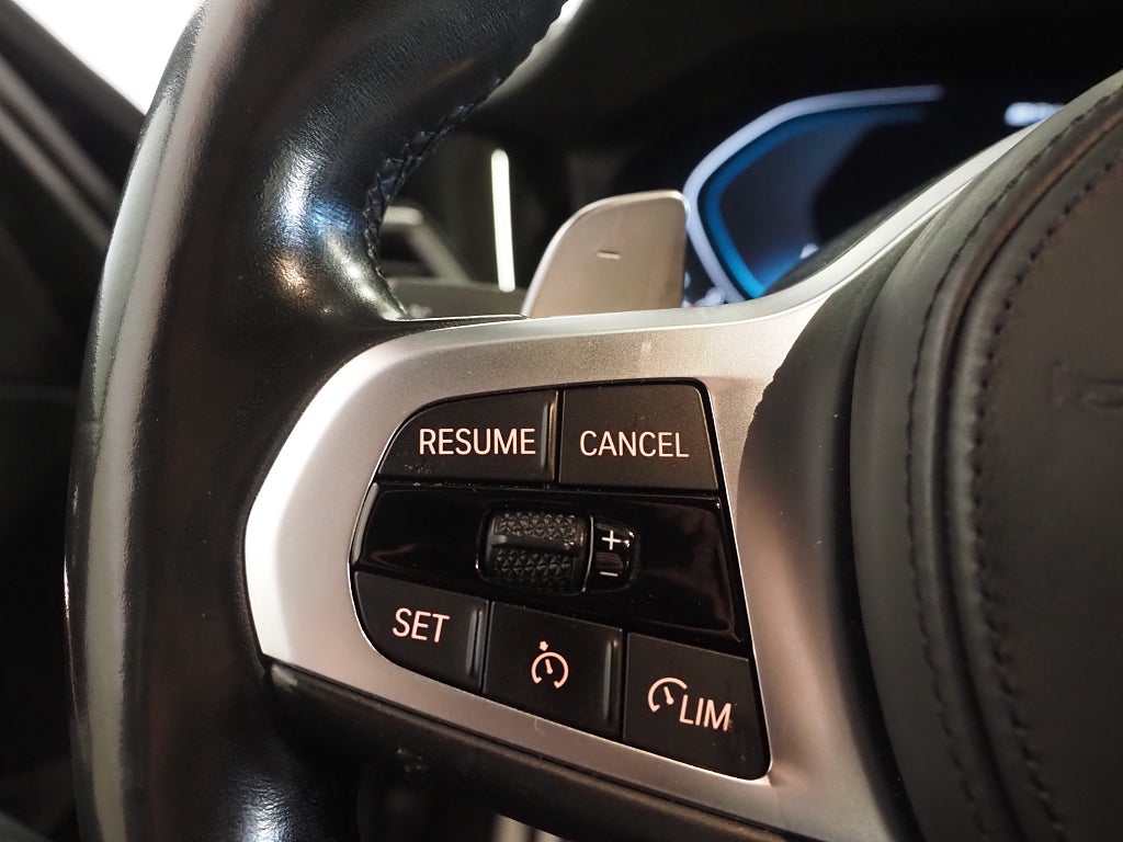 BMW 330e xDrive 292hk Touring  M-Sport |Drag|Navi|Kamera| 2021