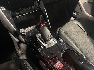 Halvkombi Peugeot 208 16 av 22
