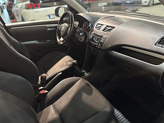 Suzuki Swift 5-dörrar 1.2 VVT 4WD Kamkedja Drag MoK S/V-hjul