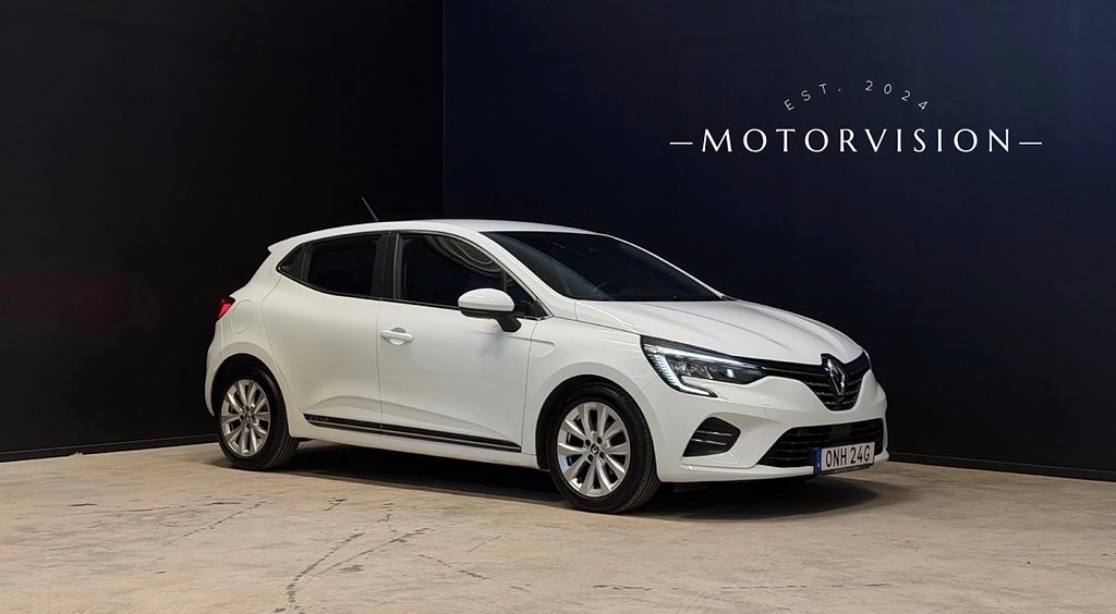 Renault Clio 1.0 TCe Intens / Carplay / ISO / RattV / LED / Farthåll