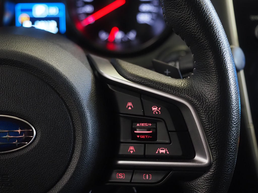 Subaru Outback 2.5 4WD Lineartronic 175hk Drag Skinn B-Kamera M-Värm 2018