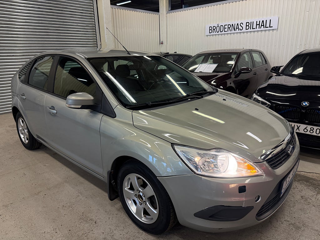 Ford Focus 1.8 Flexifuel Trend/ Nyservad/ Motorvärmare/ Kamkedja