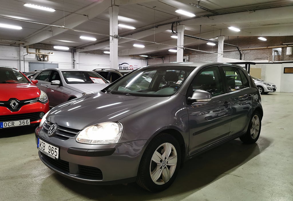 Volkswagen Golf 5-dörrar 1.6 Trendline Euro 4&Nybesiktad&Nyservad&Dragk