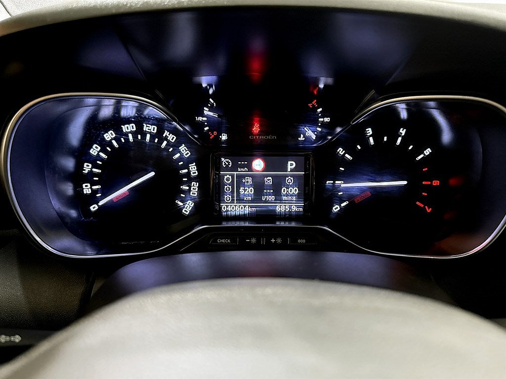 Bild på Citroën C3 Aircross Shine 1.2 PT 130hk Aut - CARPLAY