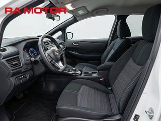 Halvkombi Nissan Leaf 8 av 13