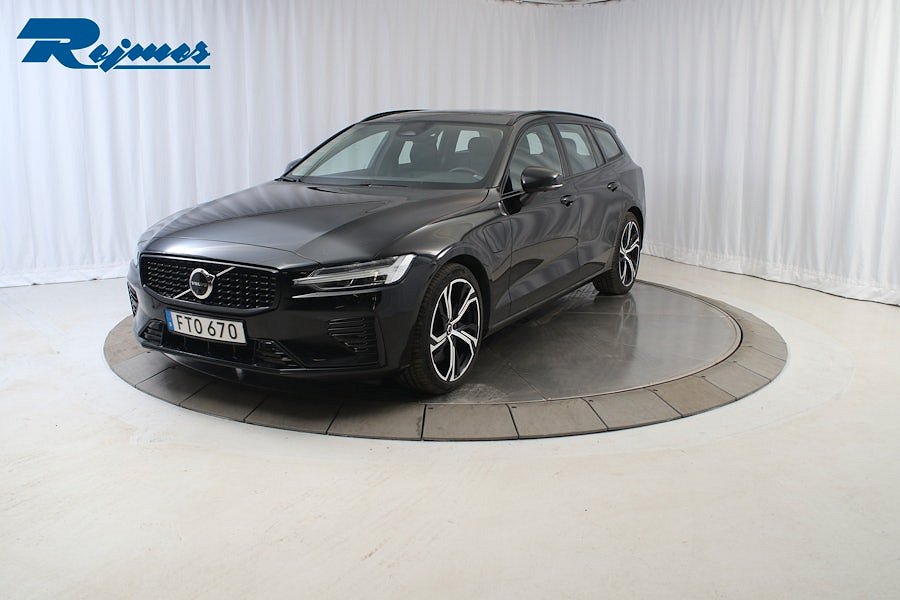 Volvo V60 Recharge T8 Plus Dark