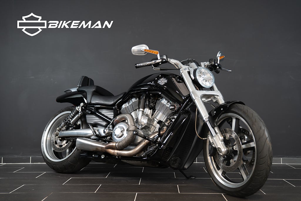Harley-Davidson V-Rod Muscle Vance & Hines Competition 