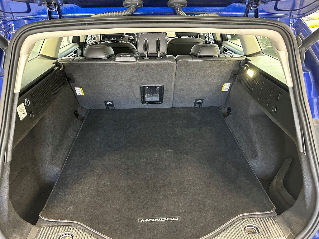 Ford Mondeo Kombi 1.5 Busniess/Fjärr-Värm/Bluetooth/Drag