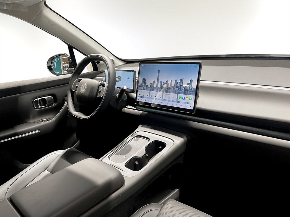 Bild på Leapmotor C10 EREV Design ProMax räckvidd 970km - OMGÅENDE LEVERANS!