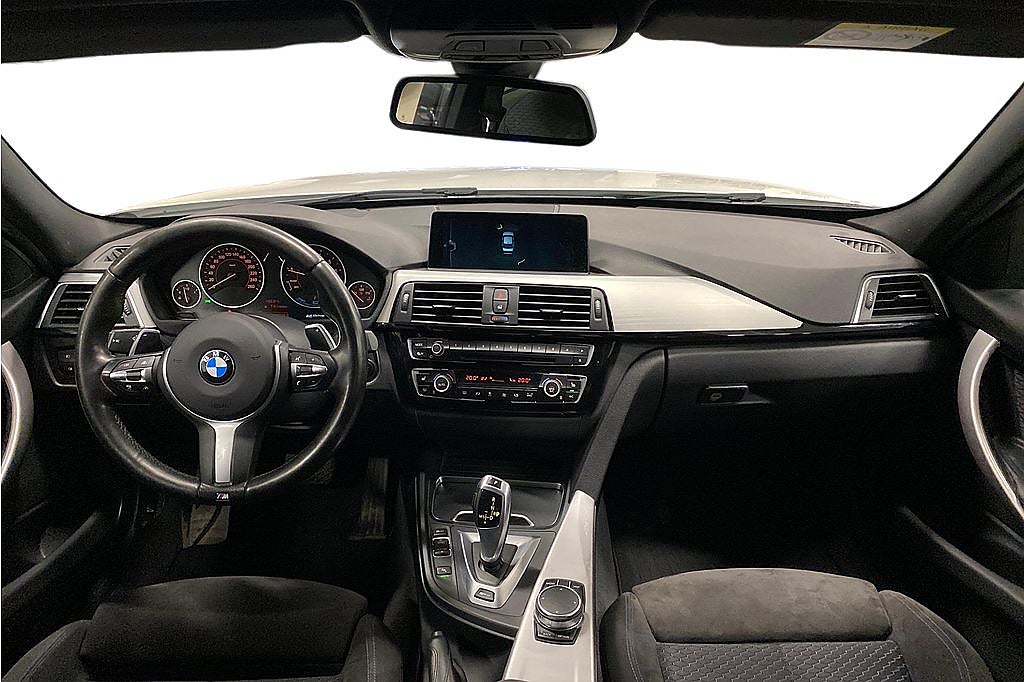 BMW 330e M-Sport, Teknikpkt, Navi, 2 brukare