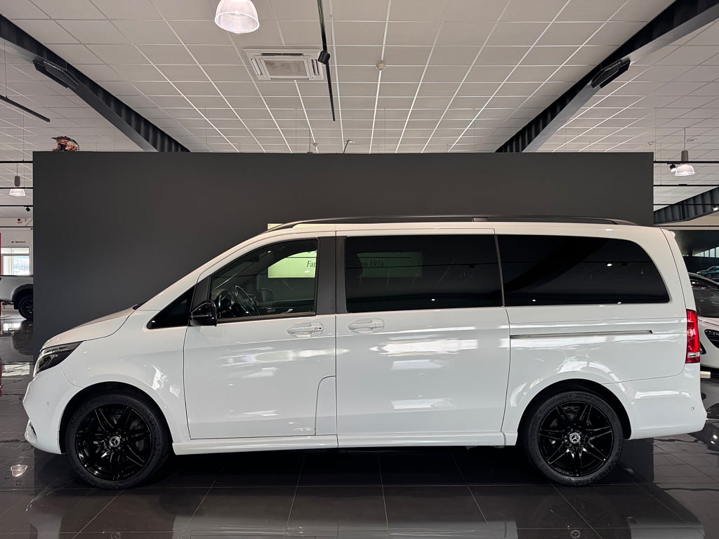 Mercedes-Benz V 300 d 4Matic Lång AMG Värmare Drag Distronic - bild 13