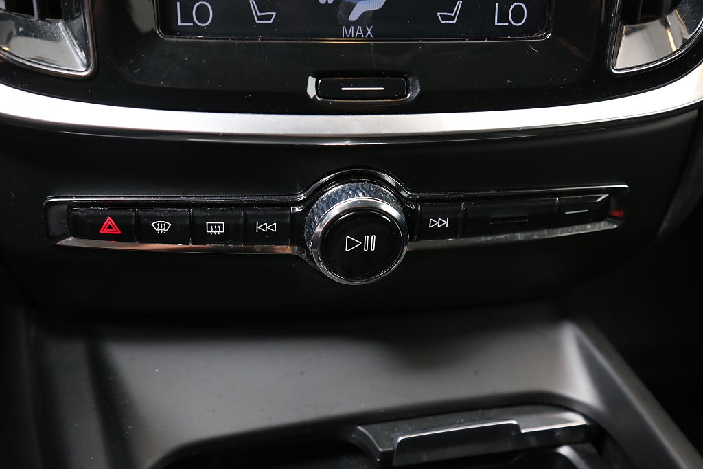 Volvo V60 Cross Country D4 190hk Adv SE ll AWD Navi Kamera Värmare Dra 2019
