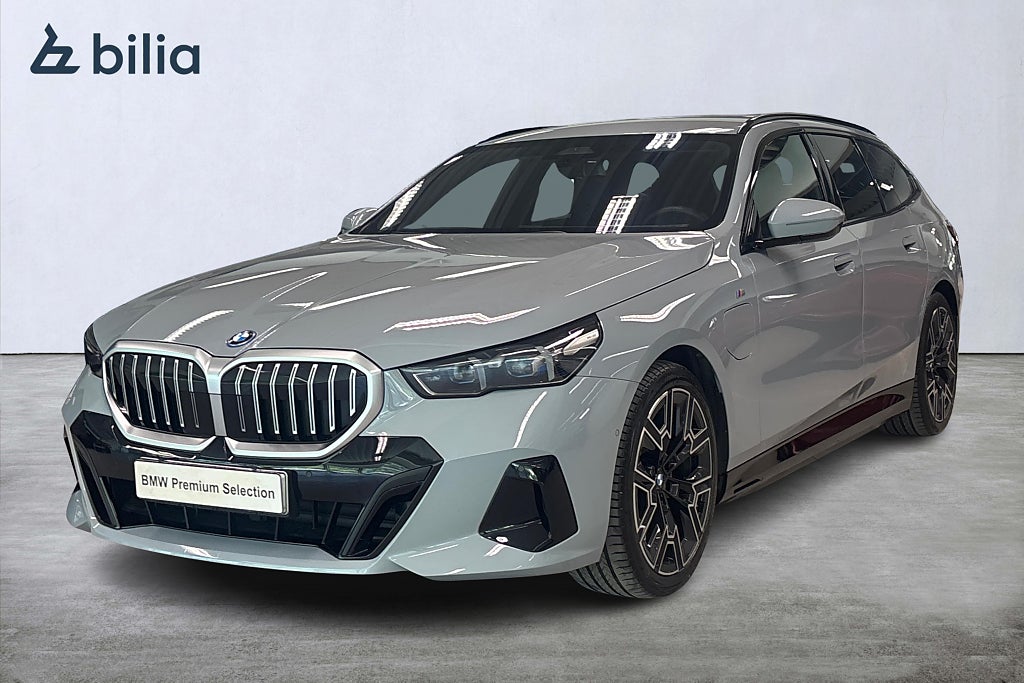 BMW 530e xDrive Touring M-Sport | Aktiv farthållare | Drag | B&W