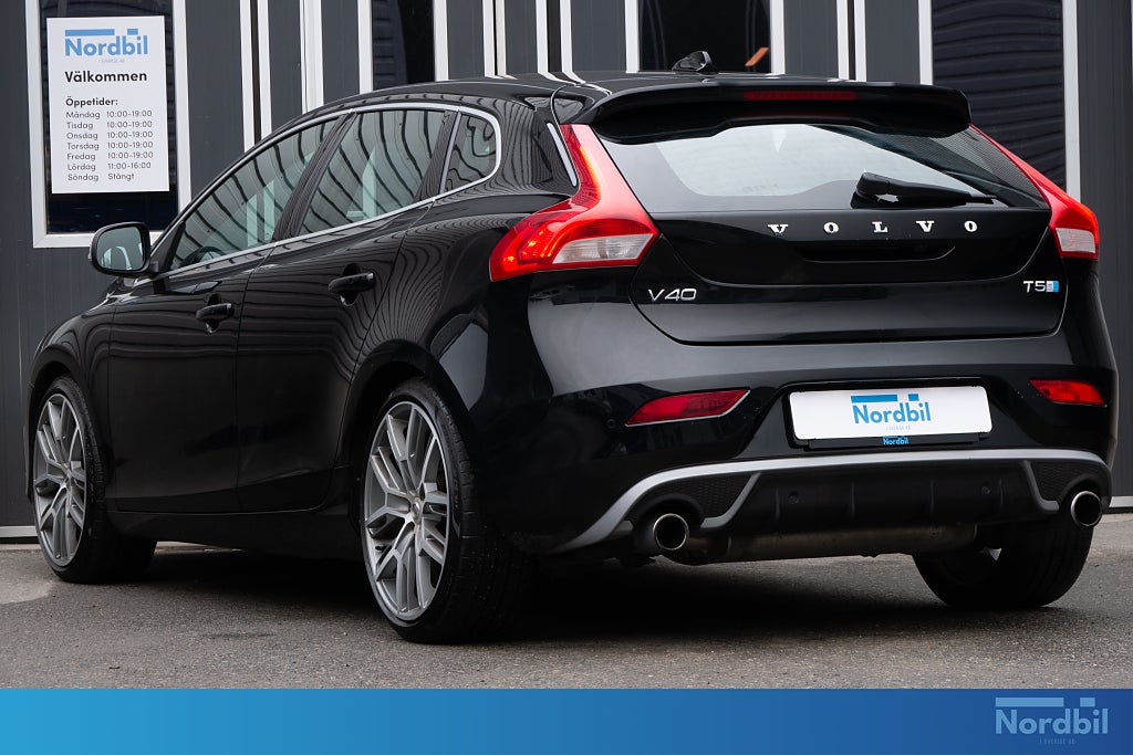 Volvo V40