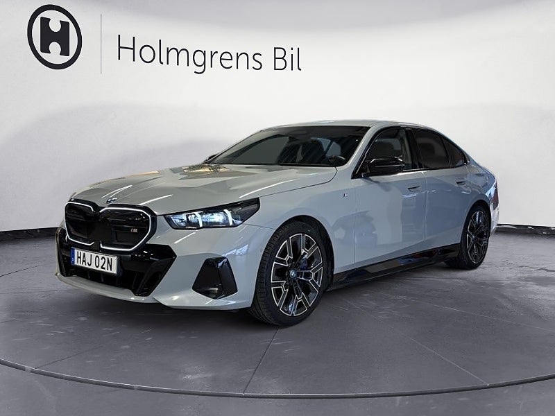 BMW i5 M60 xDrive Sedan 3,95% ränta Innovation Travel B W Fartpilot Pro