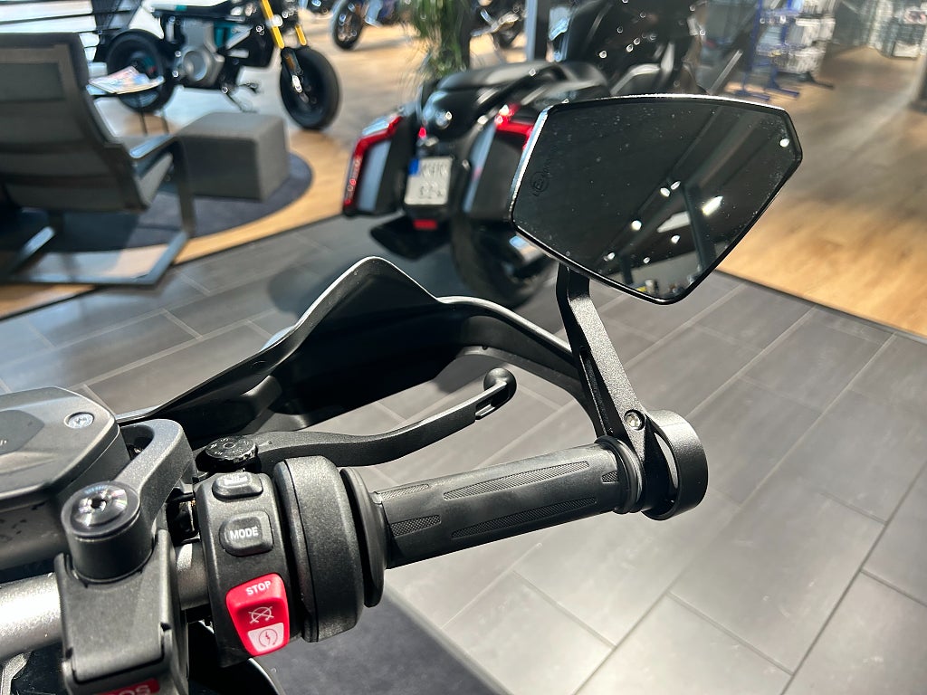 BMW F900XR 3,45%/Triple Black/Wunderlich/MRA/Fullutr.