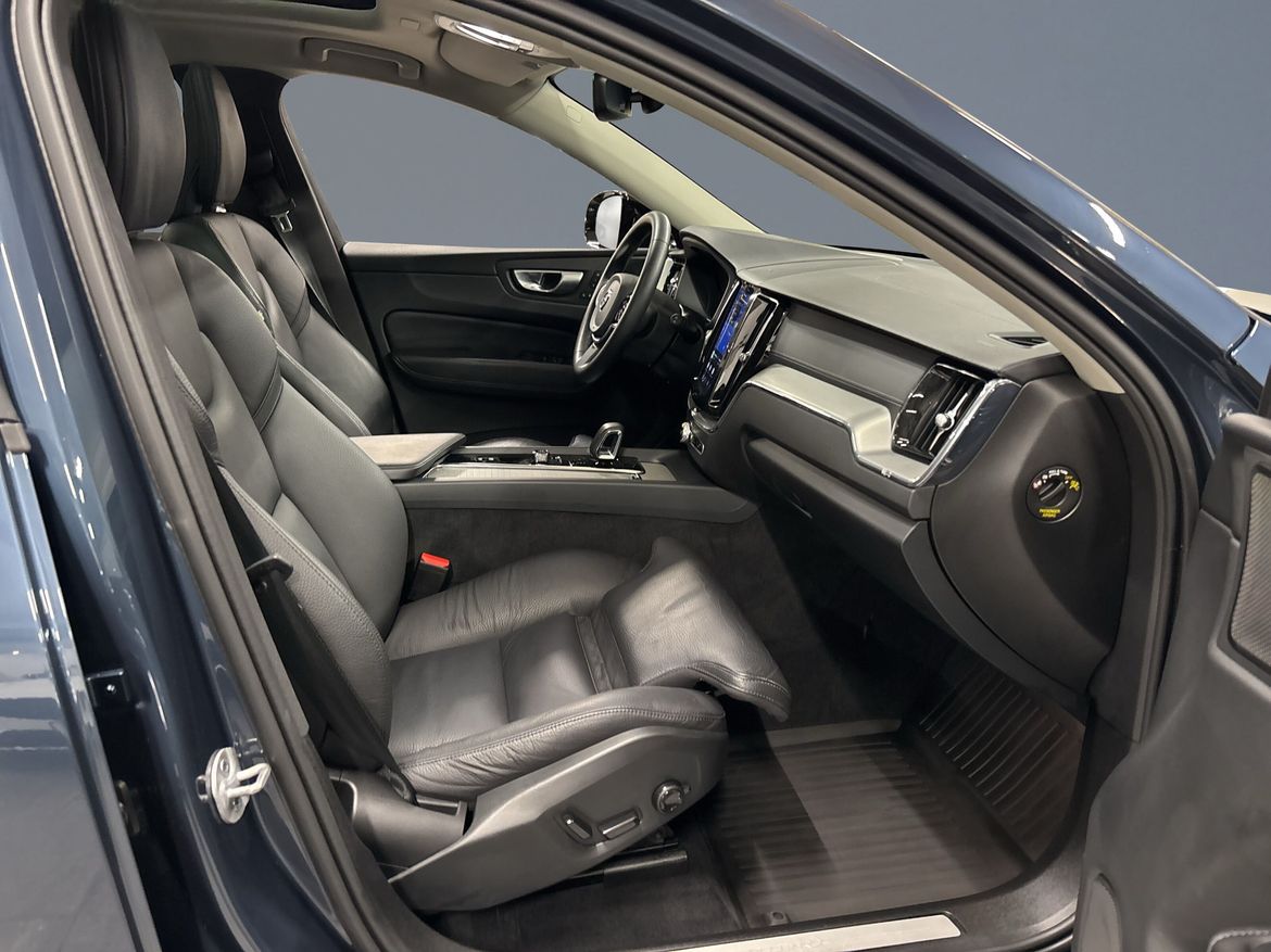 Volvo XC60 Recharge T6 Ultimate Dark 2024, bild 7/10