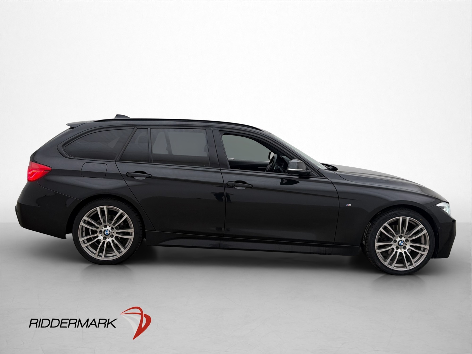 BMW 320 d xDrive Innovation Pano H/K 2018, bild 6/69