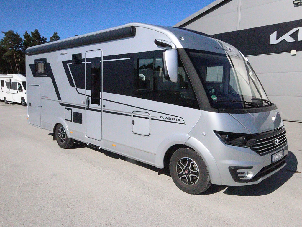 Adria Sonic Supreme 700 SL Automat (180 Hk) Nyskick