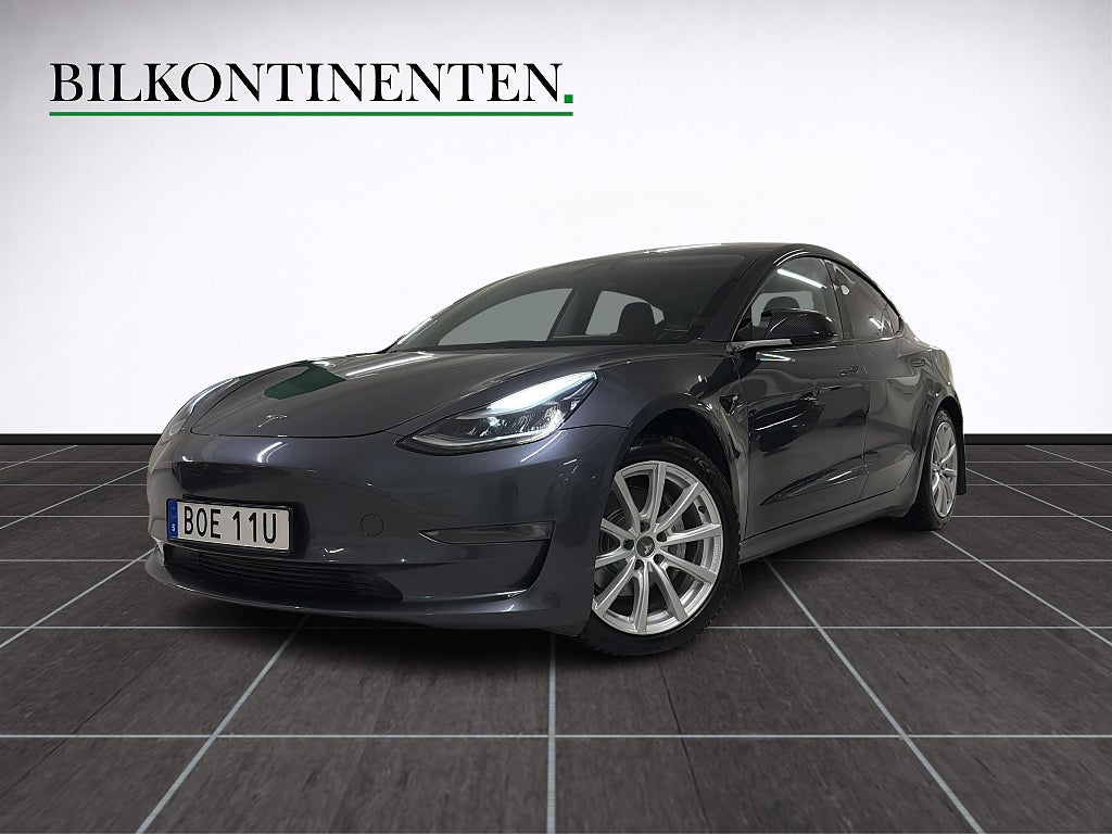Tesla Model 3 Long Range AWD 440hk Drag Autopilot Panorama Svensksåld