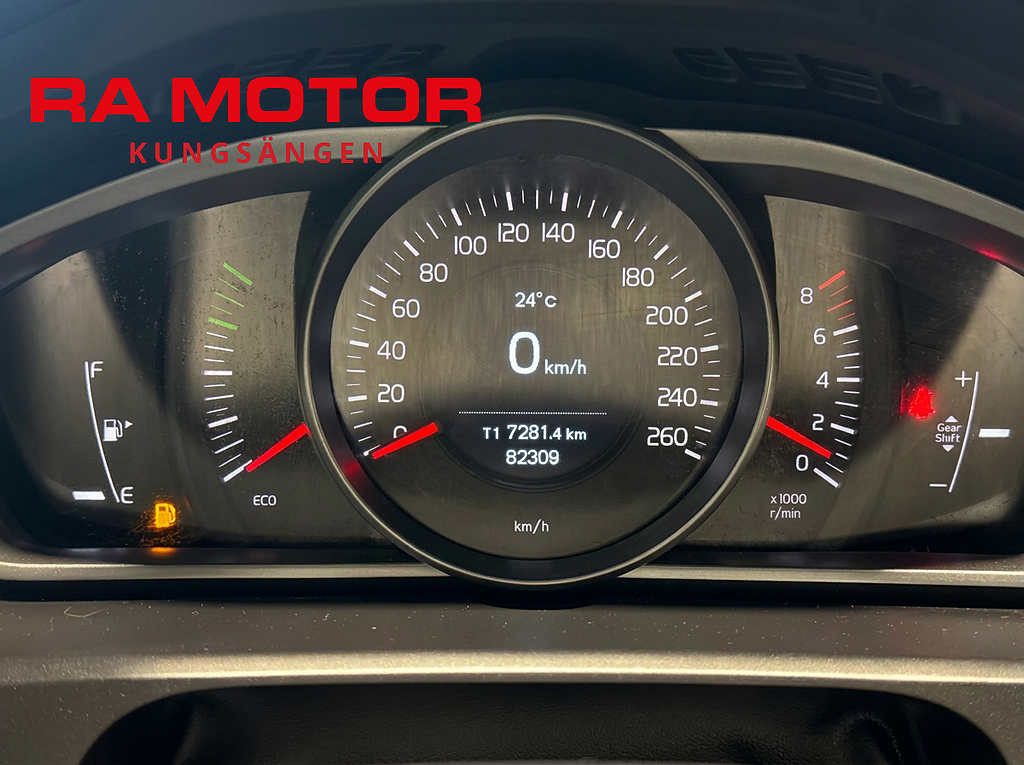 Volvo V40 T2 122hk | Business | P-Värm | P-Sensor | 2017