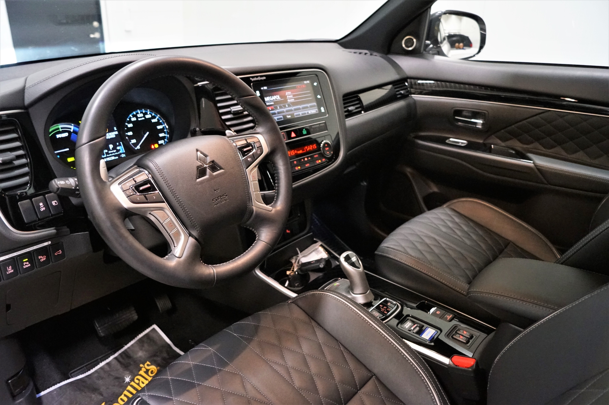 Mitsubishi Outlander 2019, bild 5/48