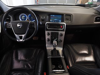 Kombi Volvo V60 15 av 25