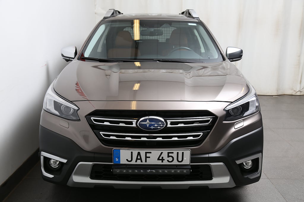 Subaru Outback 2,5i XFuel Touring AWD Skinn I Taklucka I H/K I Drag 2022