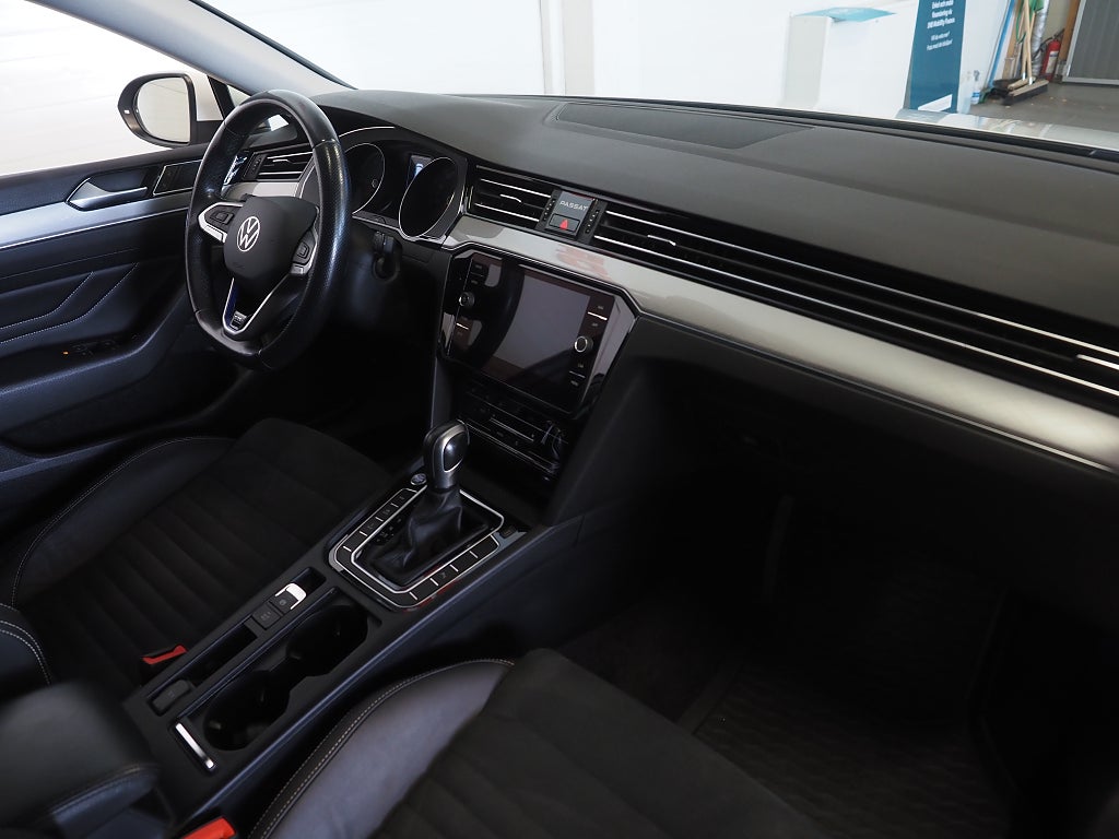 Volkswagen Passat SC GTE 1.4 TSI Executive Drag P-Värm Kamera Navi IQ 2021