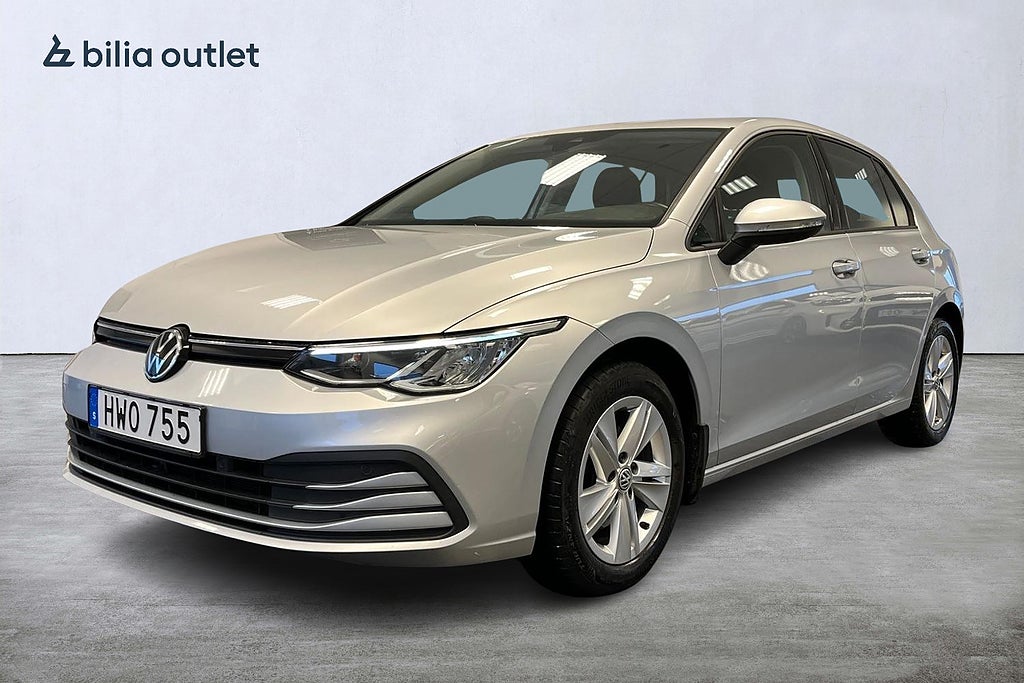 Volkswagen Golf 1.5 TSI Base 150hk / Sensorer GPS CarPlay Ambient Light