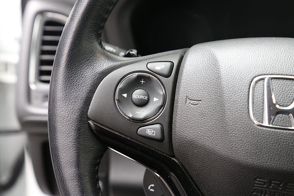 Honda HR-V 1,5 i-VTEC Elegance Aut Navi Kamera P-sensor Drag 2020