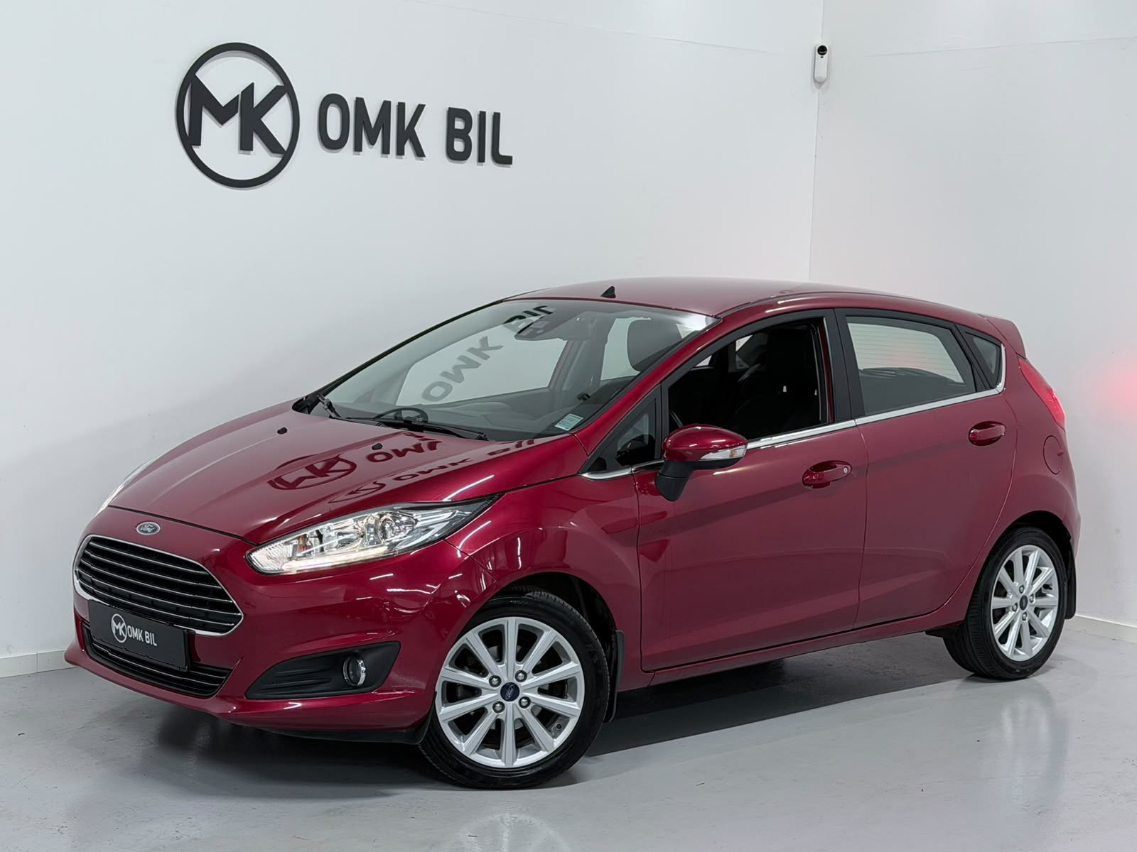 Ford Fiesta 5-dörrar 1.0 Titanium Euro 6 2016, bild 2/10