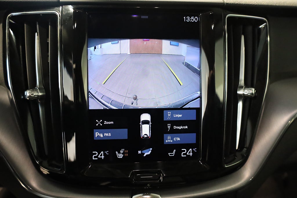 Volvo XC60 Recharge T6 340hk Inscription Exp AWD H/K Pano Drag