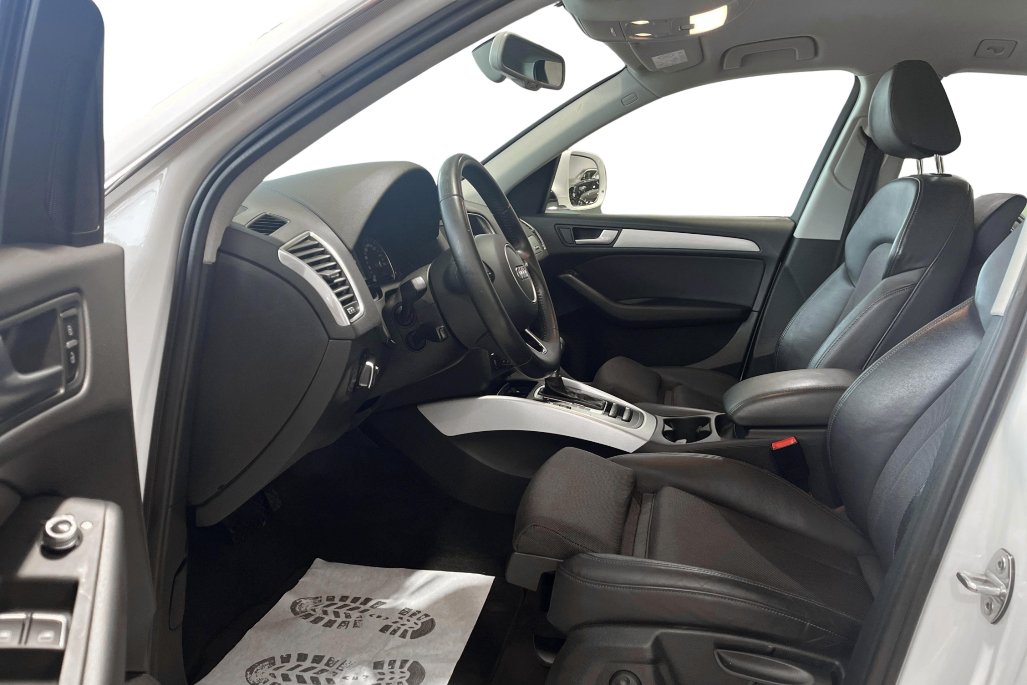 Audi Q5 2.0 TDI Quattro 190hk S-Tronic 2017, bild 6/43