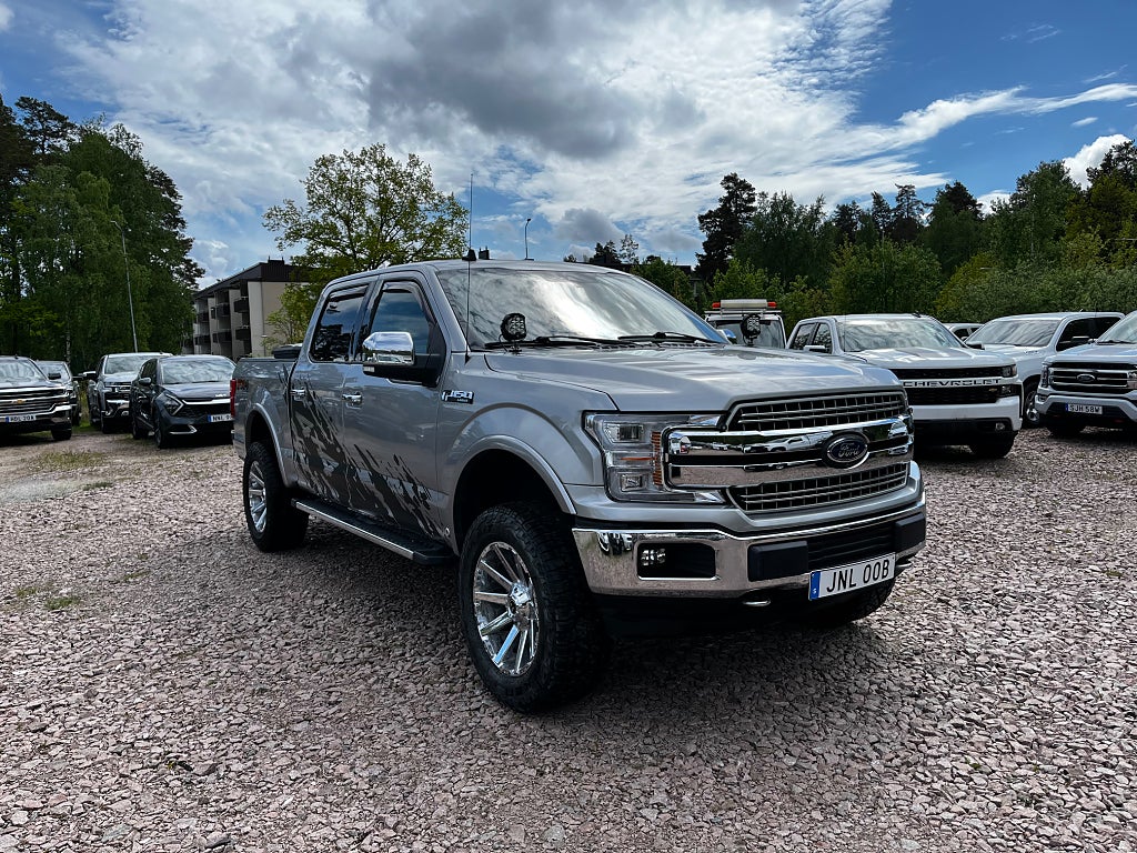 Ford F-150 SuperCrew 5.0 V8 Ti-VCT FFV 4x4 ny servad ny besiktad 