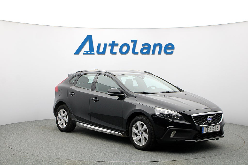 Volvo V40 Cross Country D4 Summum Värmare, Dragkrok, 2 brukare 190hk