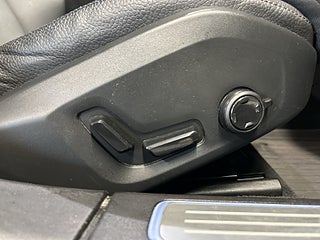 Volvo V90 Cross Country B4 AWD Geartronic Drag/kamera/P&Mvärmare/Skinn/S&V-Däck – bild 24