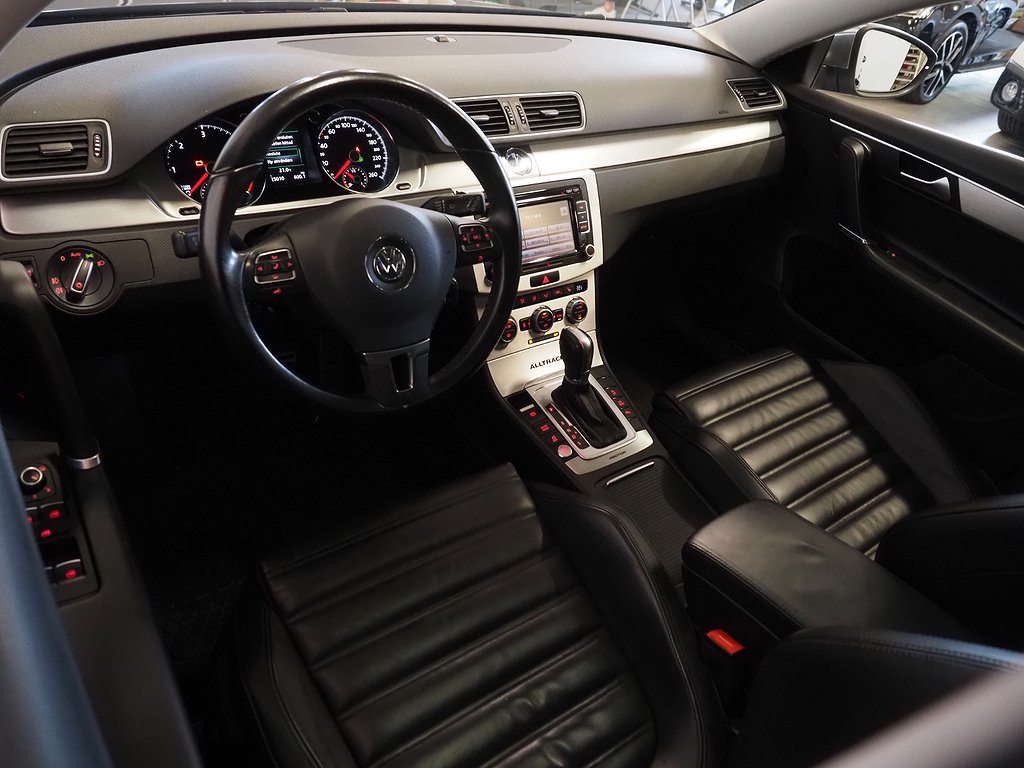 Volkswagen Passat Alltrack 2.0 TDI 4Motion Pano D-Värm Drag 2015