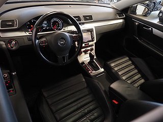 Kombi Volkswagen Passat 18 av 25