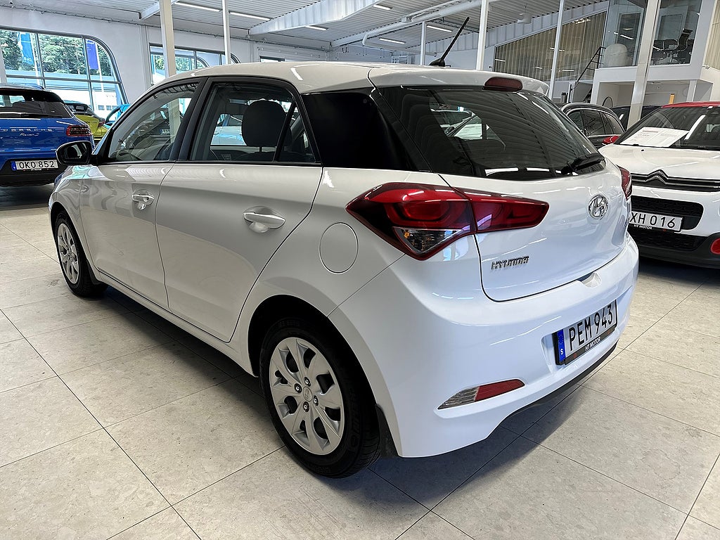 Hyundai i20 Comfort 1.2 Manuell, 84hk/Ratt Värme/LED RAMP