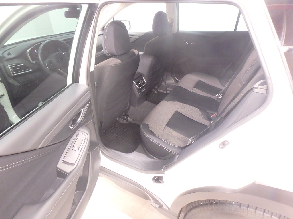 Subaru Outback 2022 - miniatyr 12