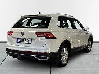 Volkswagen Tiguan 2.0 TDI 4M Elegance MOMS/Kamera/Drag/S&VDäck/D-värmare