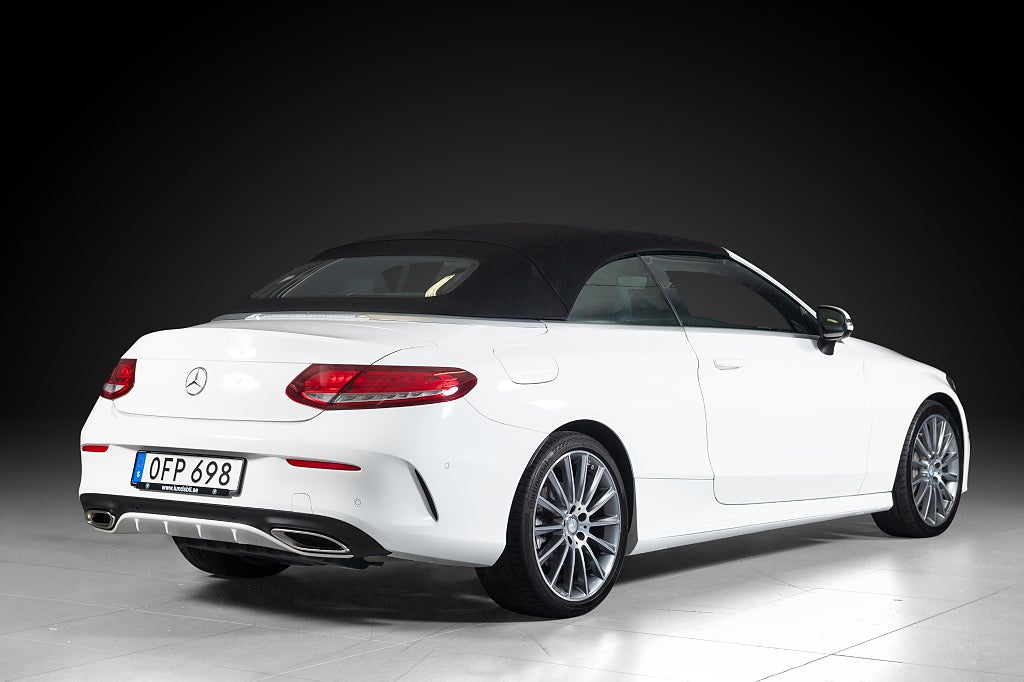 Mercedes-Benz C 2017 - miniatyr 2