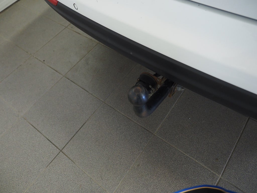 Kia Ceed _sw 1.6 CRDi 128hk Pano Kamera Navi Drag El-Stol M-Värm 2015