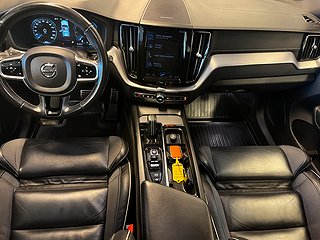 Volvo XC60 B5 AWD R-Design Kamera/Drag/SoV/MoK/AdaptivFart