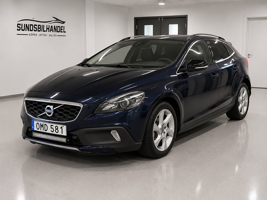Volvo V40 Cross Country D3 Momentum Business Edition Pro Drag Värmare 1,95% Rän